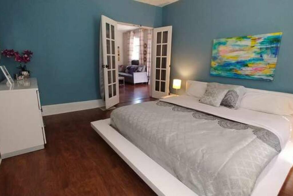 The House Hotels - New Storer #1 - Comfortable 5 Bedroom House Кливленд Экстерьер фото